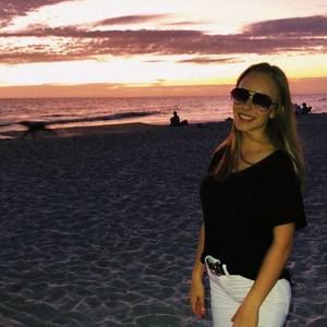 Meet your Posher, Jacqueline